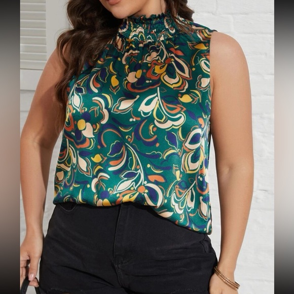 Plus Size Smocked Halter Neck Sleeveless Top Blouse Shirt - Picture 4 of 9